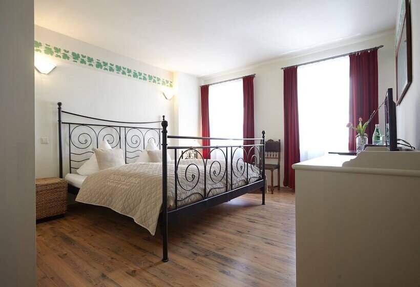 غرفة قياسية, Pension22