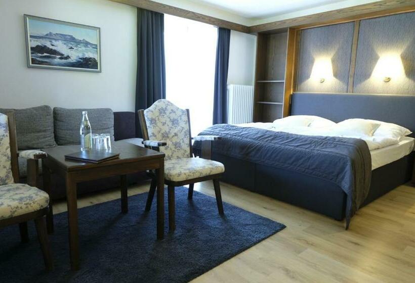 Трехместный Номер Стандарт с Балконом, Restaurant Zum Hirschhaus