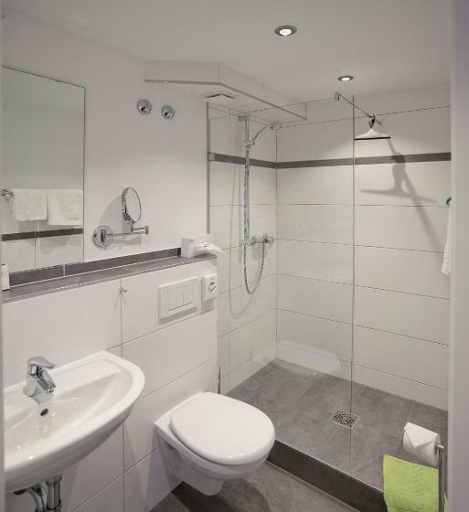 Номер Стандарт с Балконом, Restaurant Zum Hirschhaus