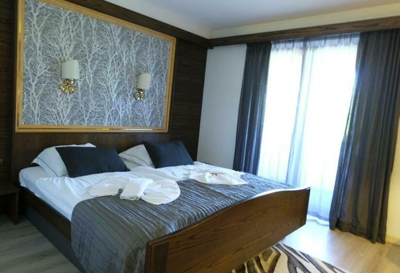 Номер Стандарт с Балконом, Restaurant Zum Hirschhaus