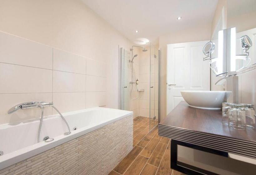 침실 1개 디럭스 아파트, Storck