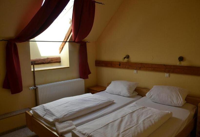 스탠다드 룸, Tonenburg