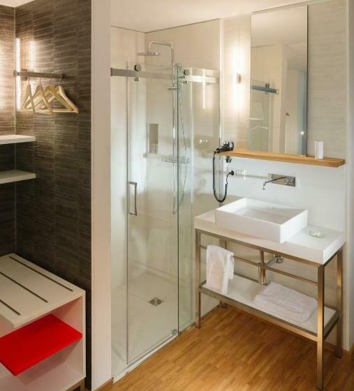 חדר קומפורט יחיד, V