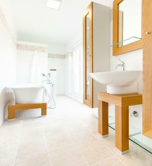 Люкс, Vier Jahreszeiten An Den Thermen