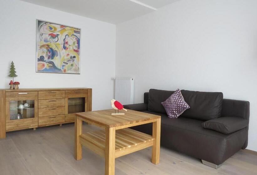 Номер бизнес-класса, Vier Jahreszeiten An Den Thermen