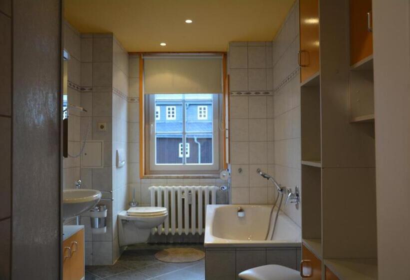 ファミリーステューディオ, Waldgasthof Bad Einsiedel