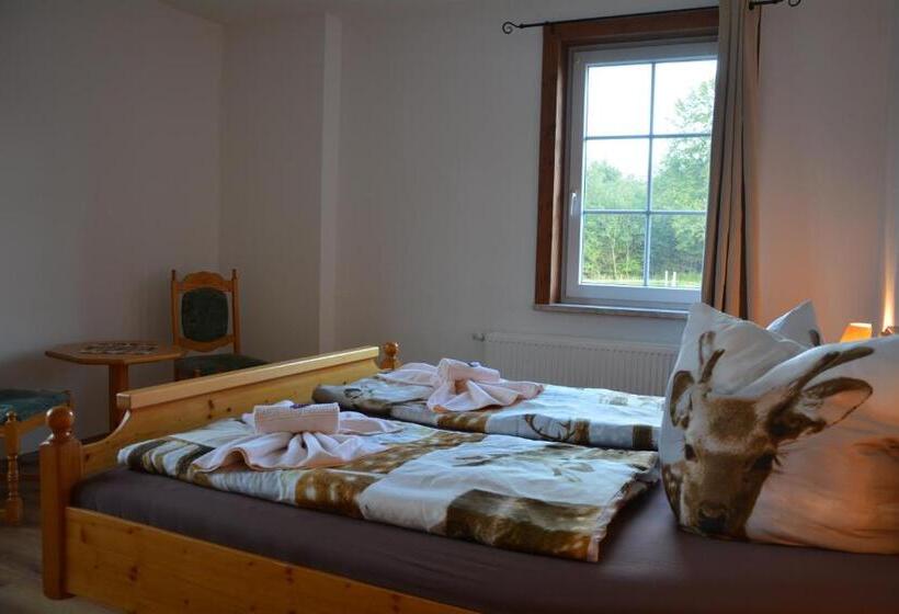 ファミリーステューディオ, Waldgasthof Bad Einsiedel