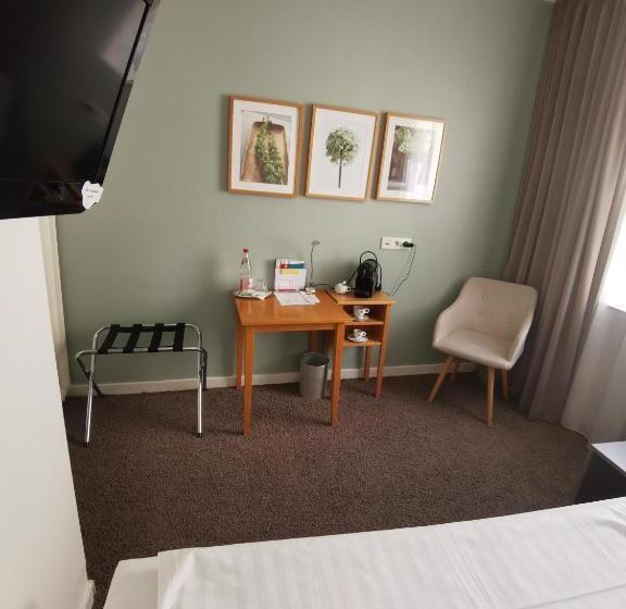 חדר סטנדרט, Max Hotel Düsseldorf Self Check In