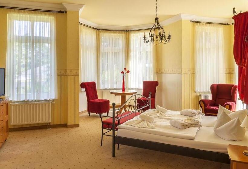 스위트, Ostseehotel Villen Im Park Ein Rovell