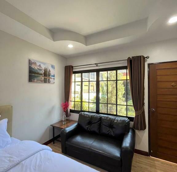 اتاق استاندارد با چشم‌انداز باغ, Cottagepine Rayong Resort&cafe