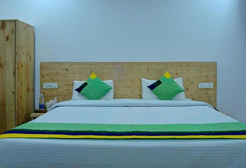 Номер Deluxe, Treebo The King Mohali