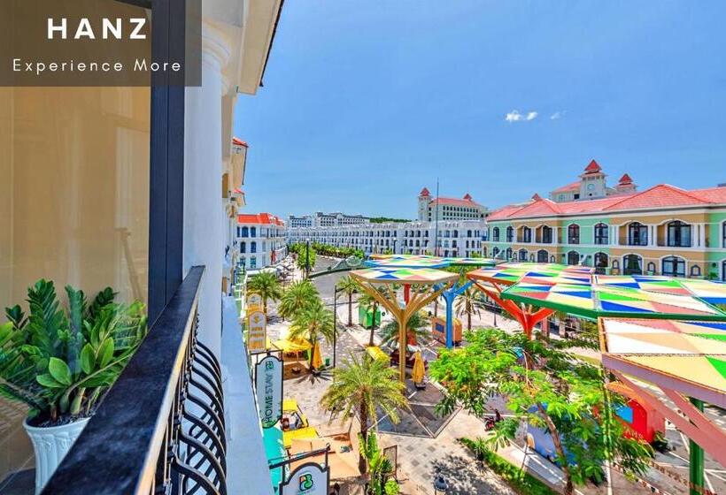 سوییت خانوادگی, Hanz Sofia Grand World Mini