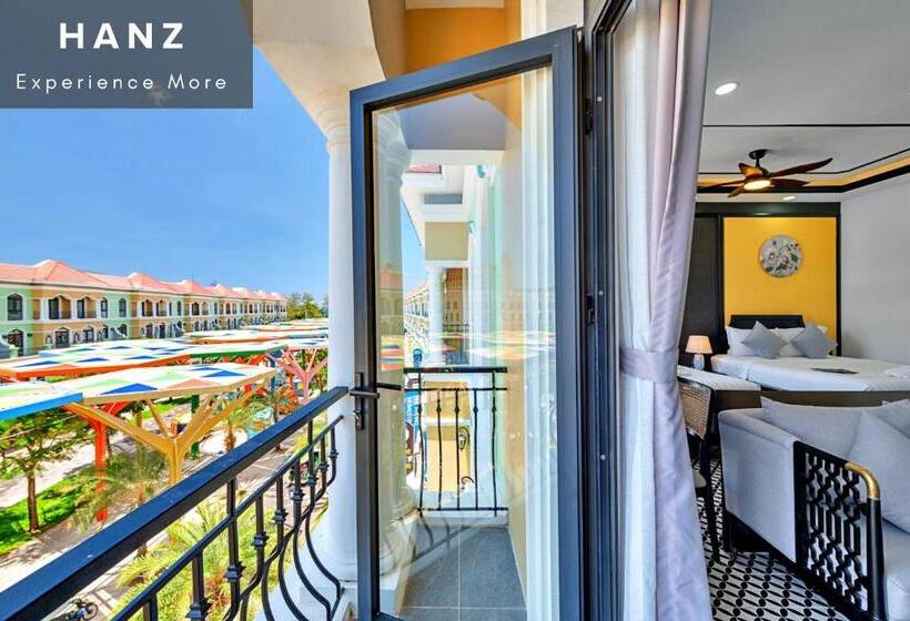 سوییت خانوادگی, Hanz Sofia Grand World Mini