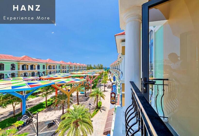 سوییت خانوادگی, Hanz Sofia Grand World Mini