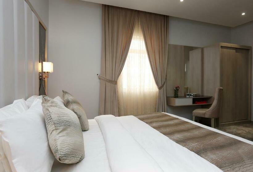 Studio Deluxe, وايت مون للأجنحة الفندقية  الرصراص