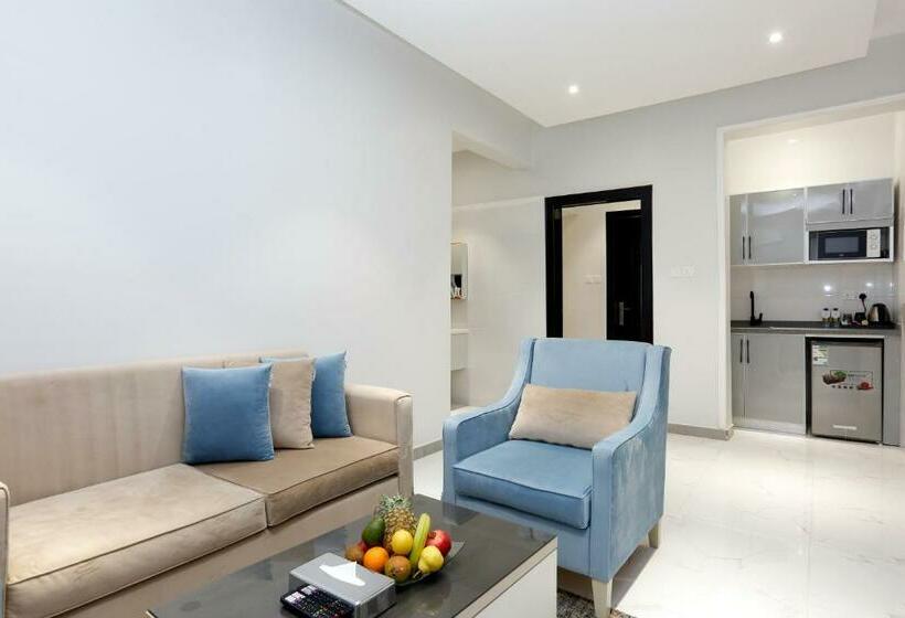 Studio Deluxe, وايت مون للأجنحة الفندقية  الرصراص