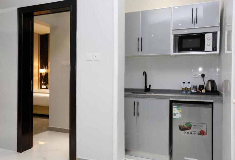 Suite Familiale, وايت مون للأجنحة الفندقية  الرصراص