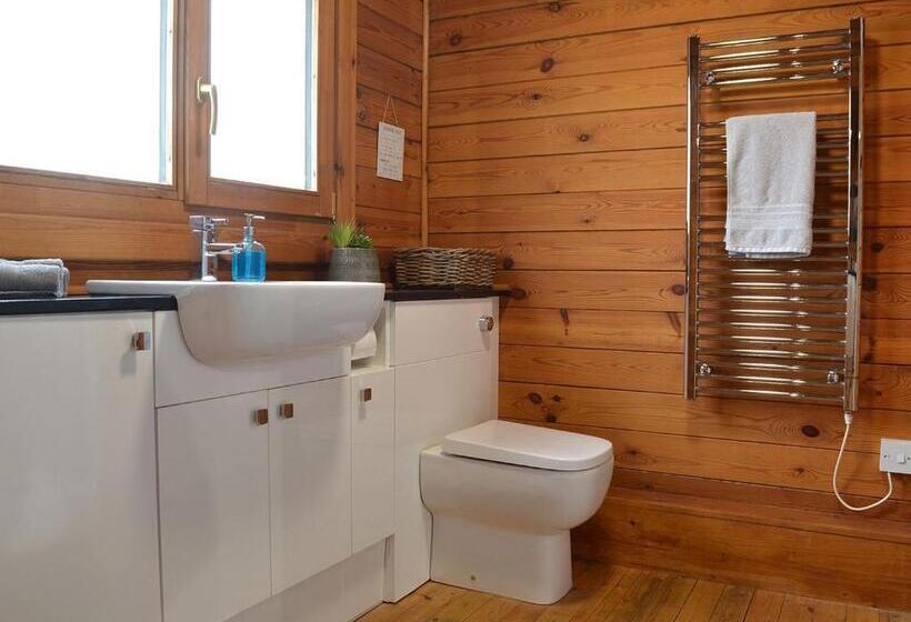 منزل غرفتين نوم, Bosworth Lakeside Lodges