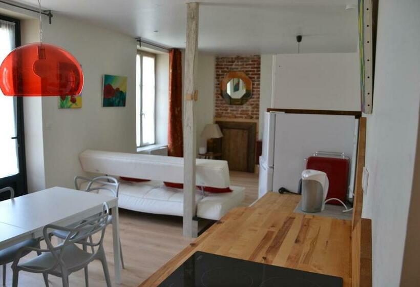 Standart Oda, Chambres D Hotes Les Gites De L Ancienne Auberge Gien Langesse Montargis