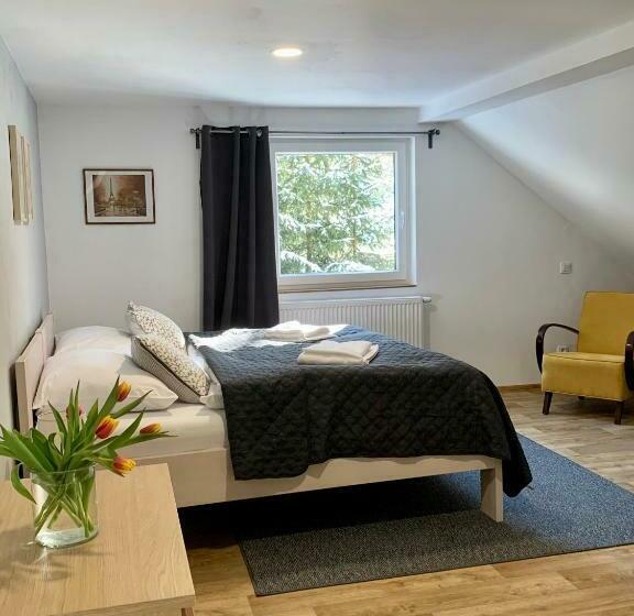 Номер Deluxe, Penzion Medové údolí