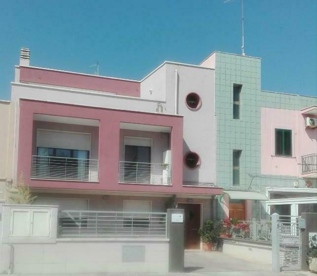 غرفة قياسية ثلاثية مزودة بتراس, Ca Maranto