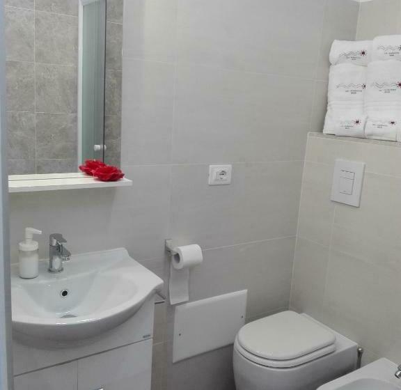 غرفة قياسية ثلاثية مزودة بتراس, Ca Maranto