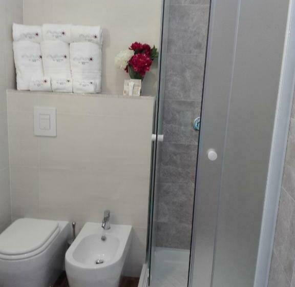 غرفة قياسية ثلاثية مزودة بتراس, Ca Maranto