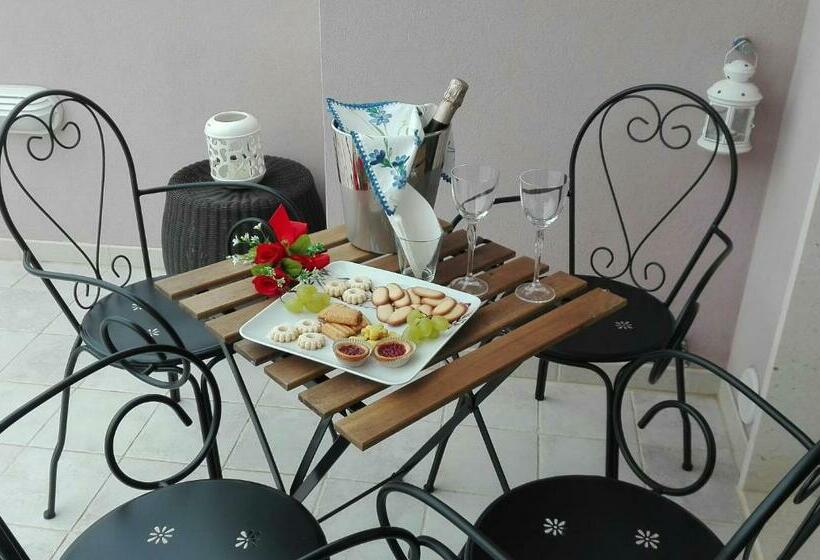 غرفة قياسية ثلاثية مزودة بتراس, Ca Maranto