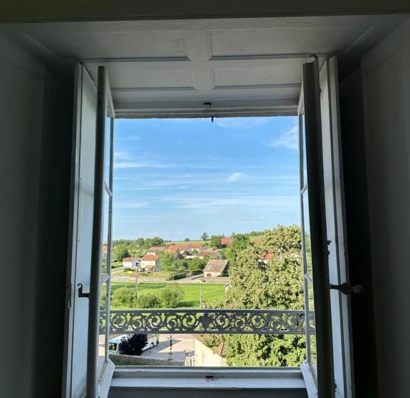 带3个卧室的公寓, Chateau De Frasne