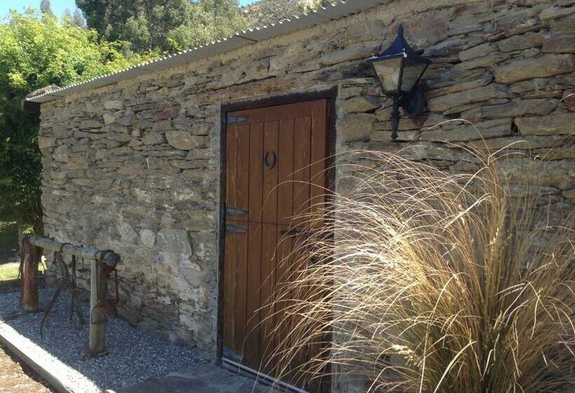 スタンダードルーム, Queensberry Inn