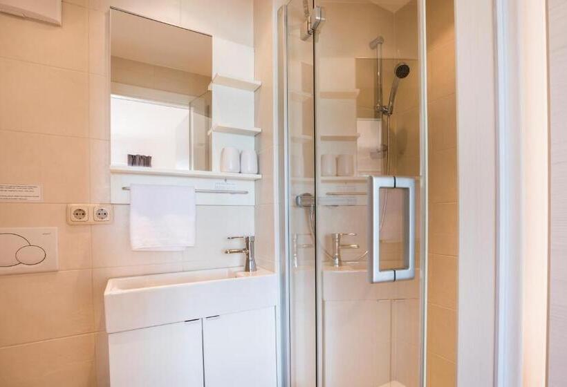 2 Bedrooms Apartment Lake View, Appartement Am See