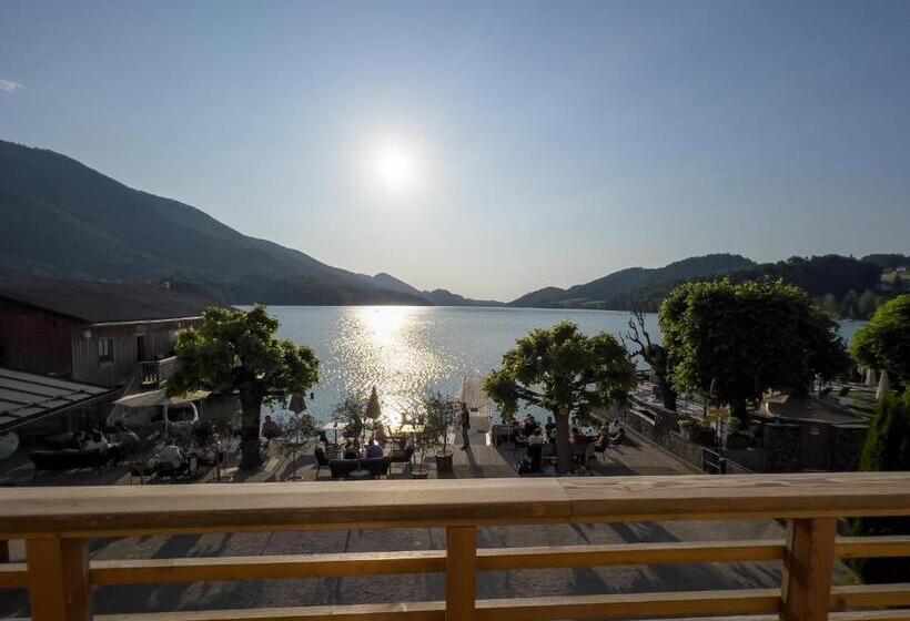 سوییت, Appartement Am See