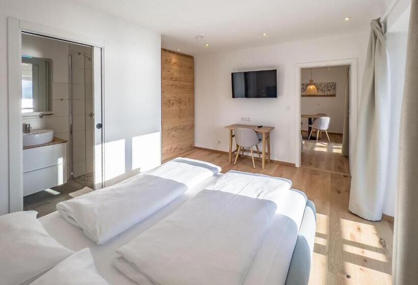 سوییت, Appartement Am See