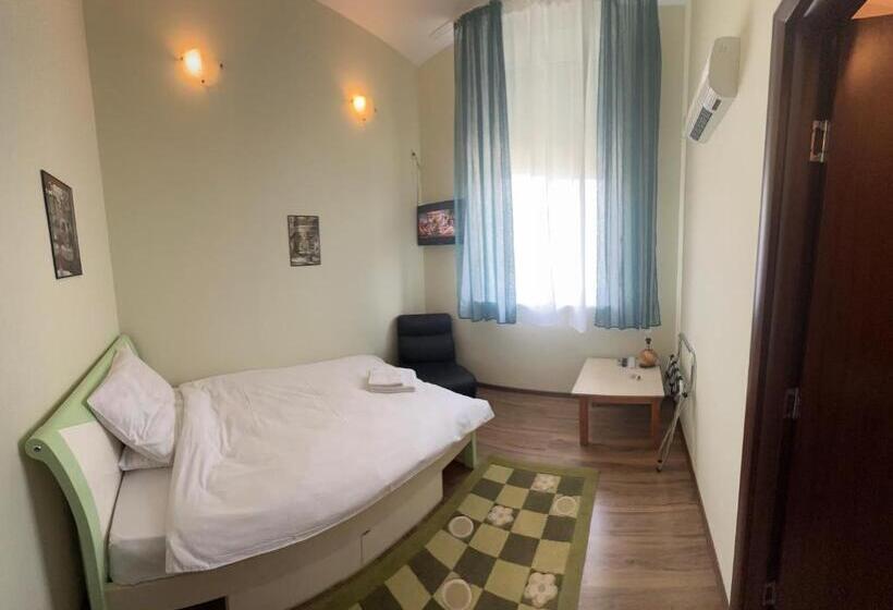 غرفة قياسية فردية, Kremena Guest House