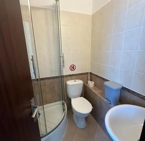 Standard Yhden Hengen Huone, Kremena Guest House