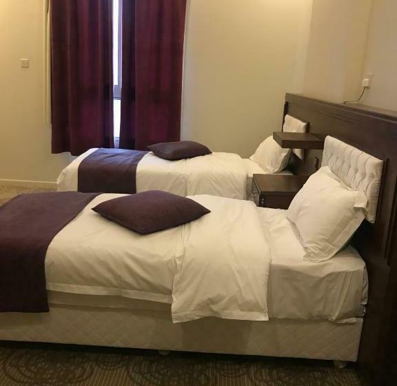 شقة غرفتين, Rajan