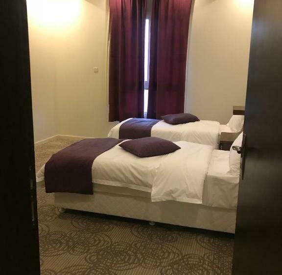 شقة غرفتين, Rajan