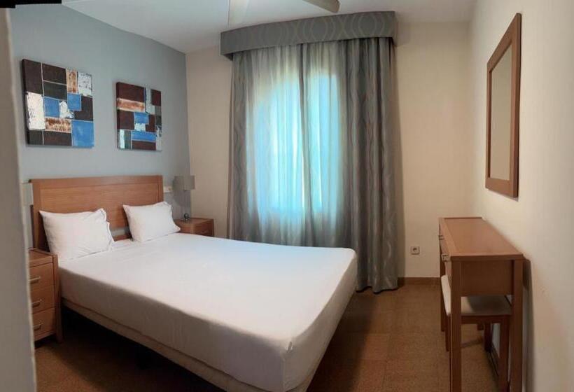 2 Bedroom Apartment with Views, Riviera Del Mar Apartment