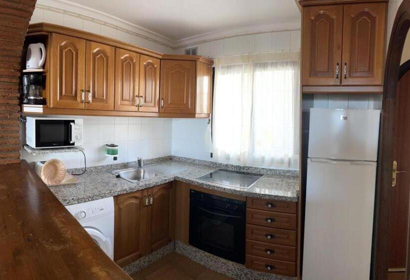 2 Bedroom Apartment with Views, Riviera Del Mar Apartment