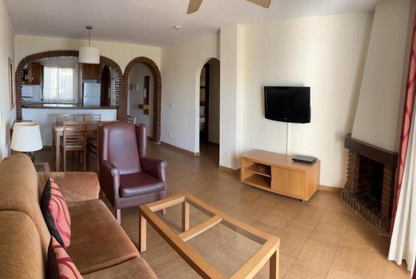 2 Bedroom Apartment with Views, Riviera Del Mar Apartment