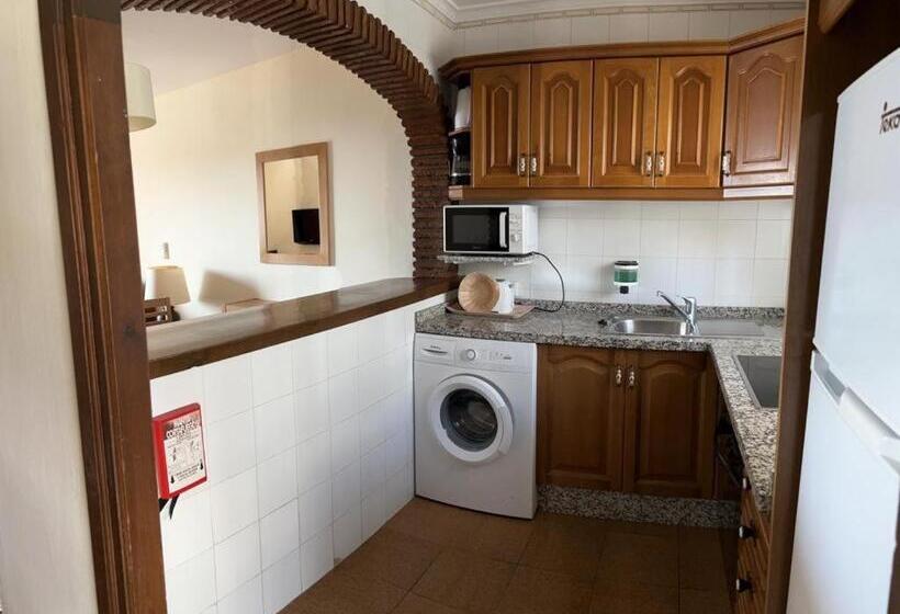 2 Bedroom Apartment with Views, Riviera Del Mar Apartment