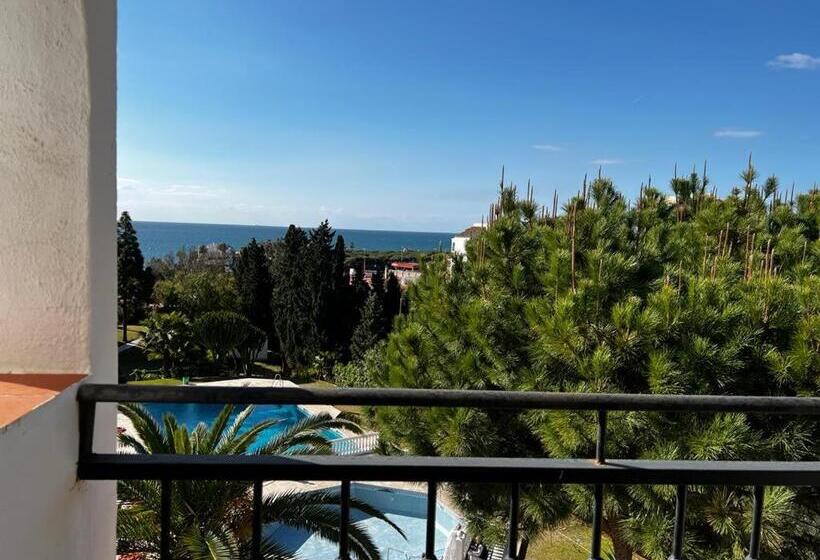 2 Bedroom Apartment with Views, Riviera Del Mar Apartment