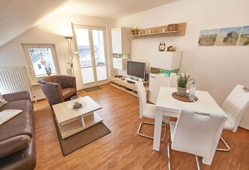 1 Bedroom Apartment Lake View, Wohnpark Stadt Hamburg In Binz Wg 57