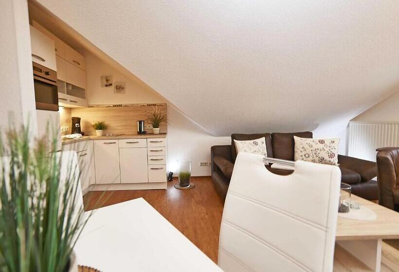 1 Bedroom Apartment Lake View, Wohnpark Stadt Hamburg In Binz Wg 57