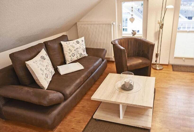 1 Bedroom Apartment Lake View, Wohnpark Stadt Hamburg In Binz Wg 57