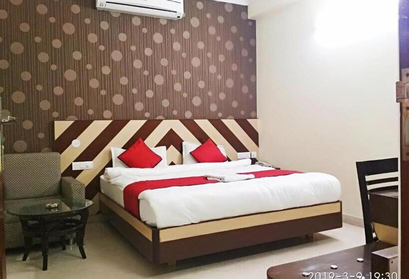 חדר דלוקס, White Castle Manesar