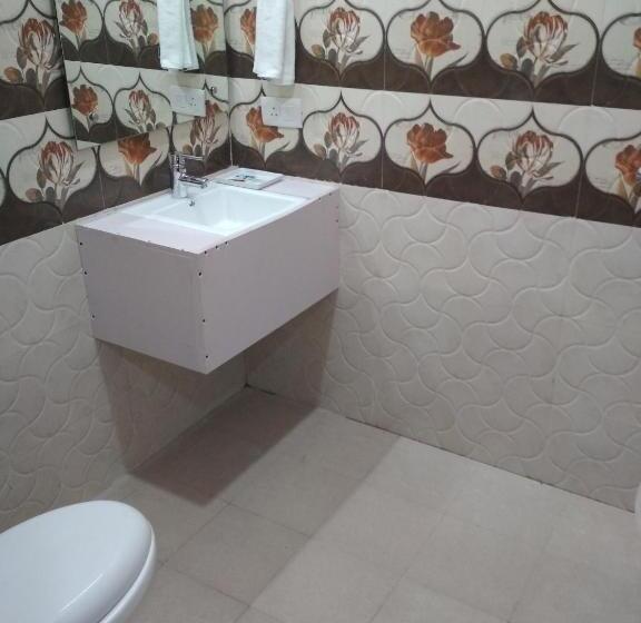 חדר סטנדרט יחיד, White Castle Manesar