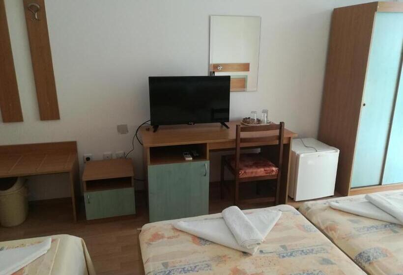 基本三人间, Diva