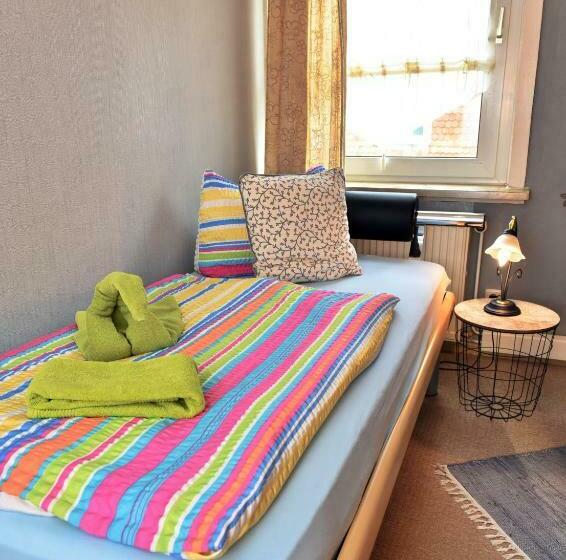 غرفة قياسية فردية, Pension Teutonia