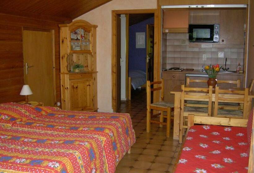 חדר משפחתי, Au Bois De Lune